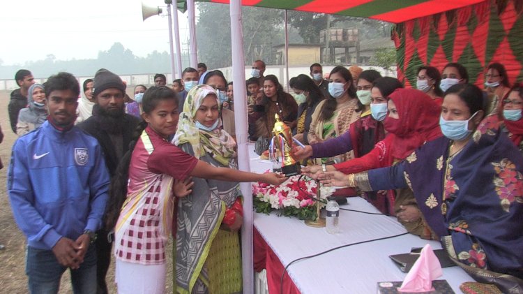 মুজিববর্ষ উপলক্ষ্যে রংপুরে প্রমিলা প্রীতি ফুটবল প্রতিযোগিতা