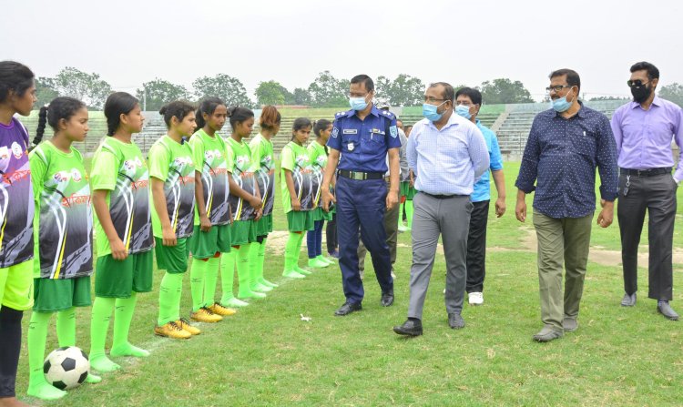 দিনাজপুরে বঙ্গবন্ধু-বঙ্গমাতা অনুর্ধ্ব-১৭  গোল্ডকাপ ফুটবল টুর্নামেন্ট উদ্বোধন