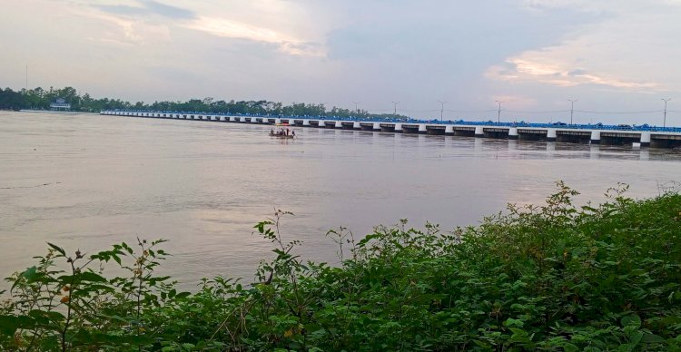 কমতে শুরু করেছে তিস্তার পানি, স্বস্তিতে স্থানীয়রা